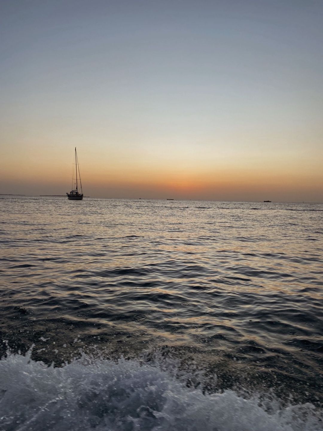 meditacija valovi more